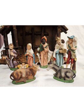 Vintage 9-Piece Hand-Painted Nativity Scene Set With Stable Featuring Holy Famil